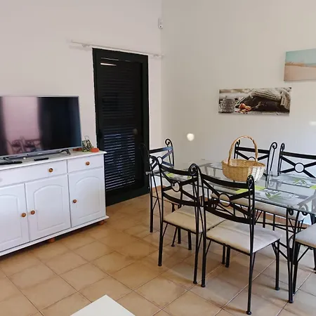 Semesterbostad Nagallo *